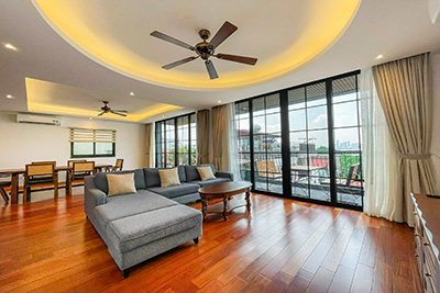 Duplex 4 bedroom apartment for rent in Tay Ho with lake view