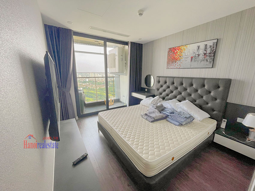 Duplex apartment with 5 bedrooms in Sunshine City complex, golf course view - Ciputra 17