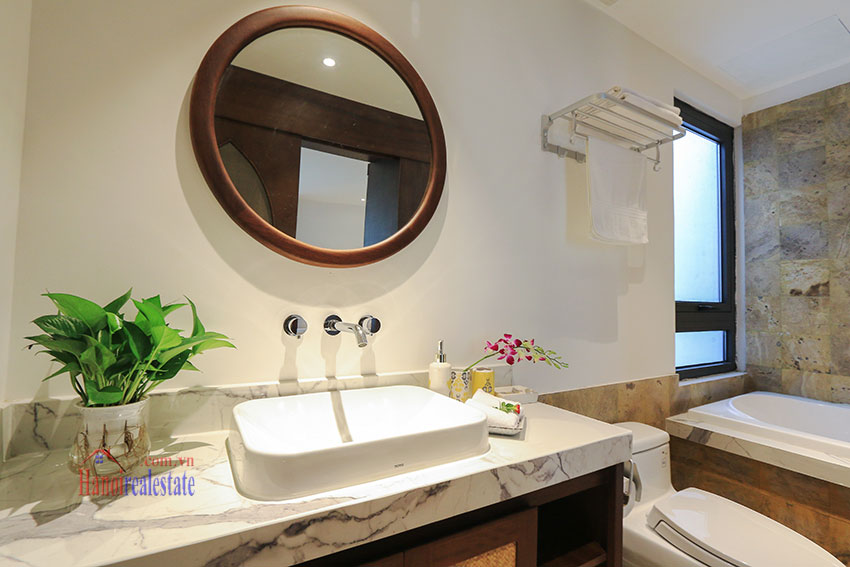 Elegant 02-bedroom Apartment to rent in Hoan Kiem 11