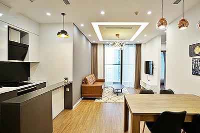 Excellent 02BRs serviced apartment with lake view at M2 Vinhomes Metropolis