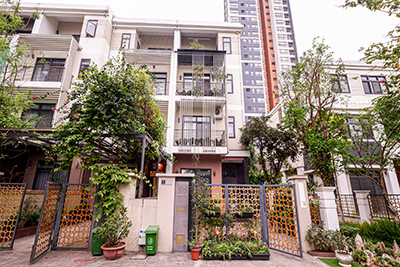 For Rent: 06-Bedroom Linked Villa with 4 Bathrooms and Elevator at Starlake, Hanoi.