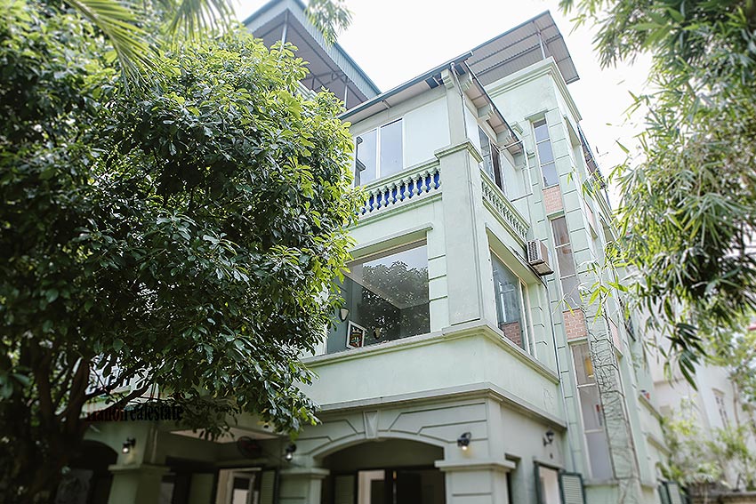 French style swimming pool and garden 06BRs villa in Ba Dinh District 1