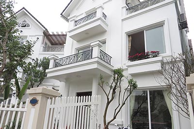 Biệt thự 04BRs đầy đủ tiện nghi để ở Hoa Phượng, Vinhomes Riverside