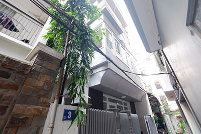 Fully furnished 4-bedroom house with terrace to rent on To Ngoc Van 