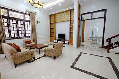 Quality 5-bedroom house with front yard to rent in Tay Ho