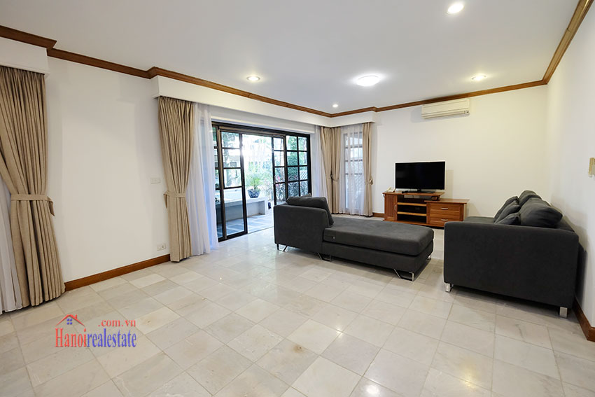 Fully furnished Excutive Villa for rent in Hanoi Oriental Palace. 7