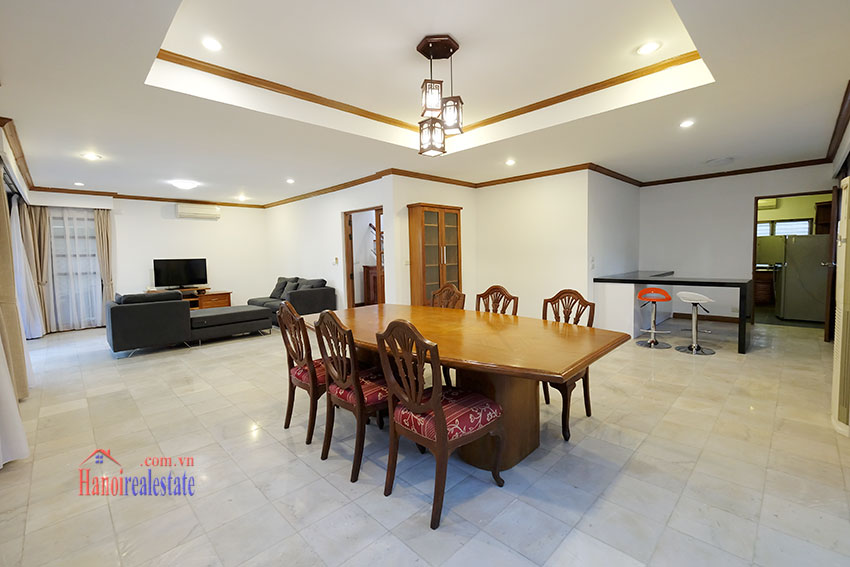 Fully furnished Excutive Villa for rent in Hanoi Oriental Palace. 8