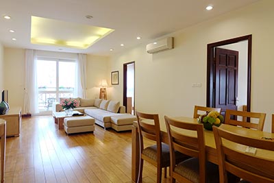Căn hộ dịch vụ 2 phòng ngủ đầy đủ tiện nghi cho thuê tại trung tâm thành phố Hà Nội