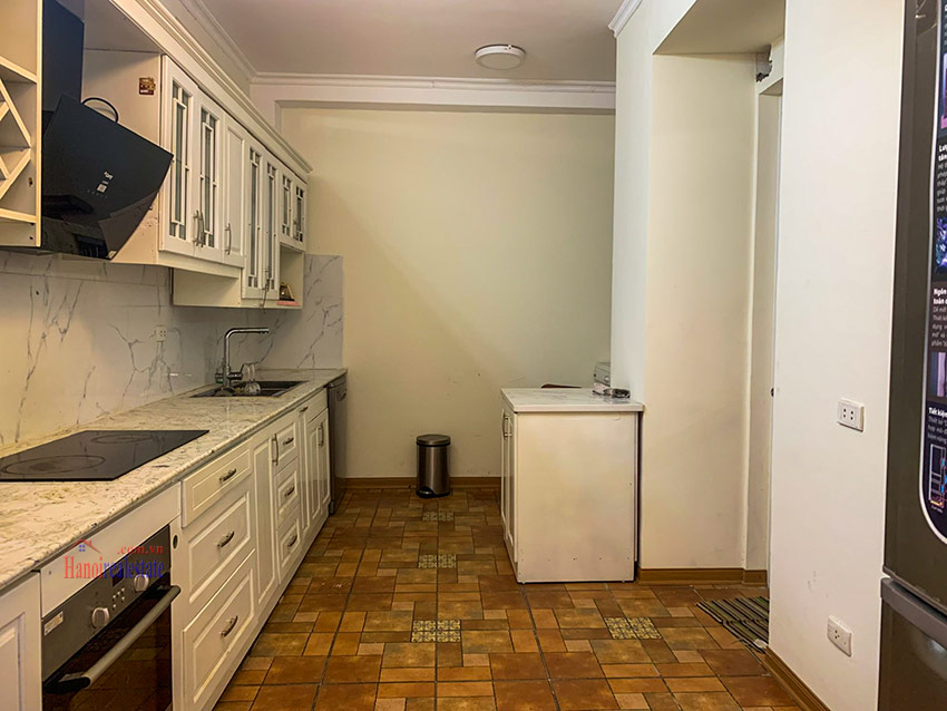 Good condition 3-bedroom apartment on high floor of E4 Ciputra 3