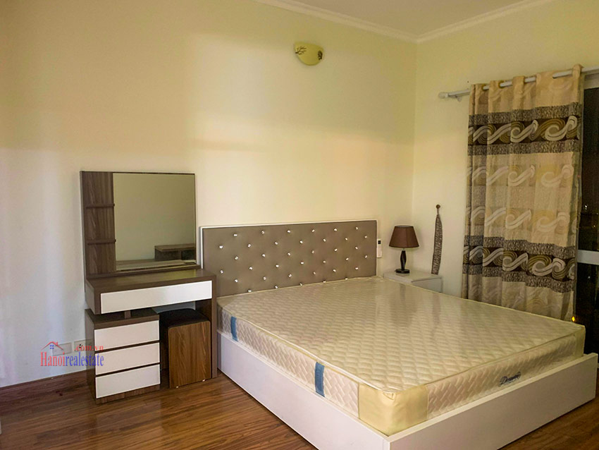 Good condition 3-bedroom apartment on high floor of E4 Ciputra 4