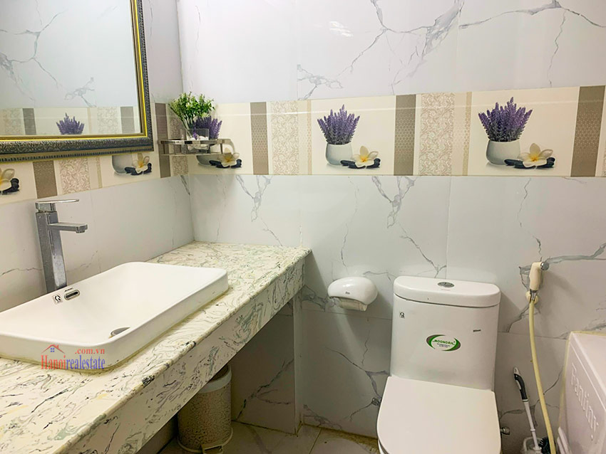 Good condition 3-bedroom apartment on high floor of E4 Ciputra 6