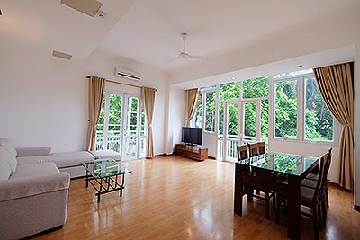 High ceiling 02BRs apartment at Palm Garden, bright and airy