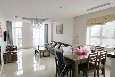 High class 03 bedroom apartment in Ba Dinh, beautiful street view