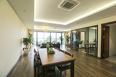 Cho thuê căn hộ đường Âu Cơ: 200m2 với thiết kế hiện đại, sang trọng, cao cấp 