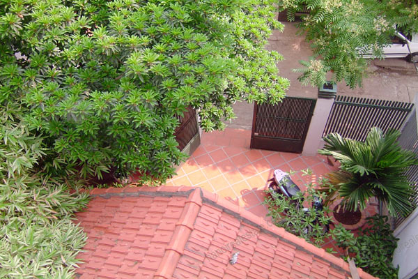 House for rent in Hai Ba Trung Hanoi with nice garden, furnished 14