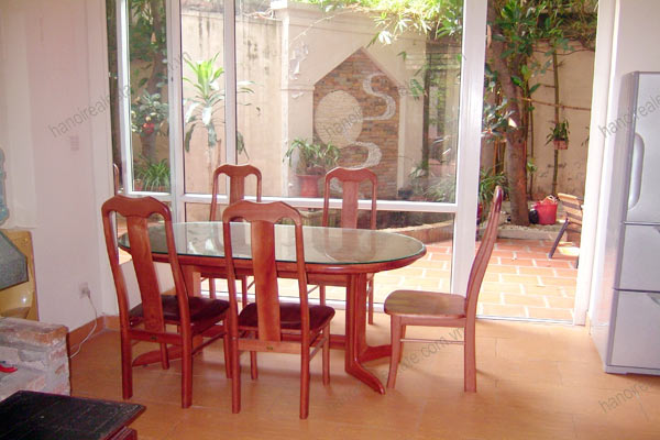 House for rent in Hai Ba Trung Hanoi with nice garden, furnished 7
