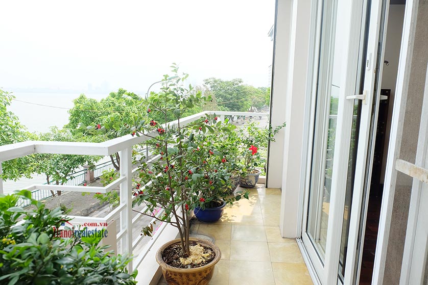 Lake front 04BRs house for rent at Nguyen Dinh Thi St, Ba Dinh District 11