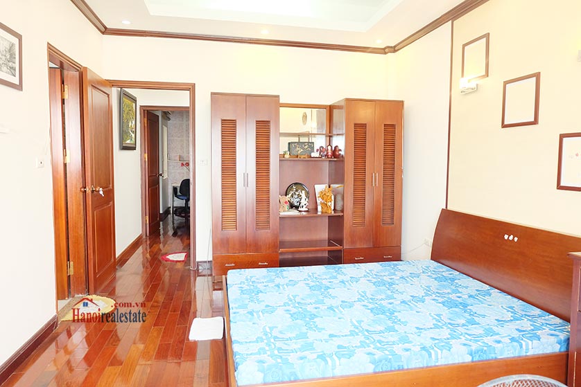 Lake front 04BRs house for rent at Nguyen Dinh Thi St, Ba Dinh District 17
