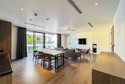 Lake view 2 bedroom apartment for rent in Truc Bach