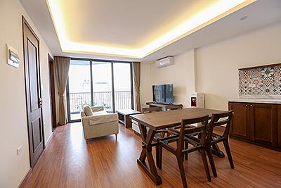 Lake view 2-bedroom apartment with large balcony to rent in Tay Ho 