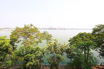 Lake view 3 bedroom apartment for rent in Nhat Chieu Street, Hanoi