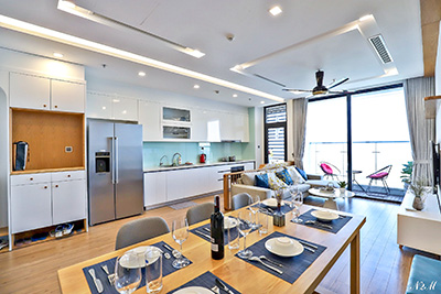 Lake view 3 bedroom for rent at M3 Vinhomes Metropolis, Hanoi