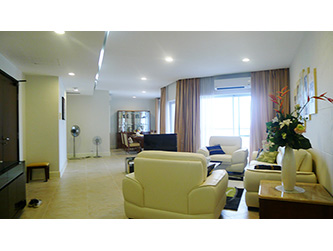 Lake View, Elegant furnished 3 BR Apartment at Golden West Lake