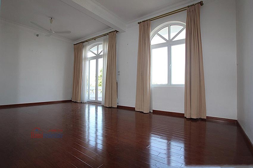 Charming Lake View house for rent in Nghi Tam, Tay Ho, Hanoi 18
