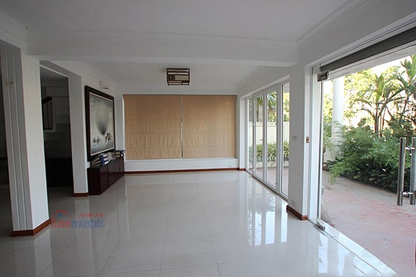 Charming Lake View house for rent in Nghi Tam, Tay Ho, Hanoi 6