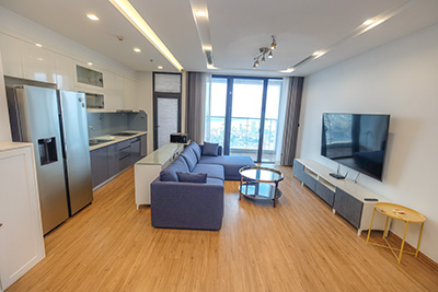 Lake-View 4 Bedroom Apartment for Rent in M3 Metropolis – Fully Furnished, 145m²