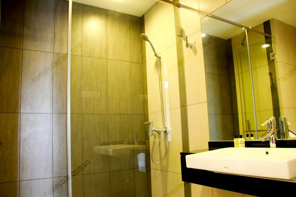 Serviced apartment at Lancaster Hanoi offer luxury bathroom