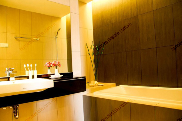 Lancaster Hanoi, Serviced apartments for rentals in Ba Dinh with luxury bathroom