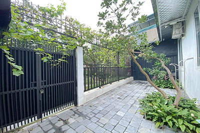 Large garden 2 bedroom house to rent in Xom Chua