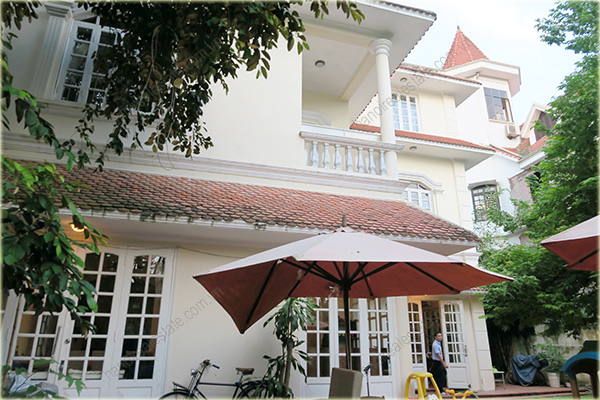 Large Garden Villa with Outdoor Swimming Pool in Tay Ho (West-lake) 2