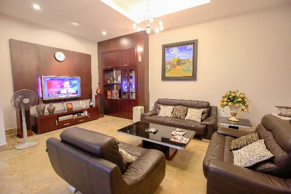 Lovely house, good location for rent in Ba Dinh district