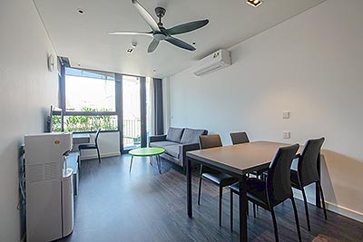 Cho thuê căn hộ 1 phòng ngủ, hiện đại, đầy đủ đồ giá rẻ tại  đường Xuân Diệu, Hà Nội