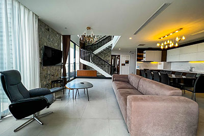 Luxurious 3-bedroom duplex penthouse at Ngoai Giao Doan, open view