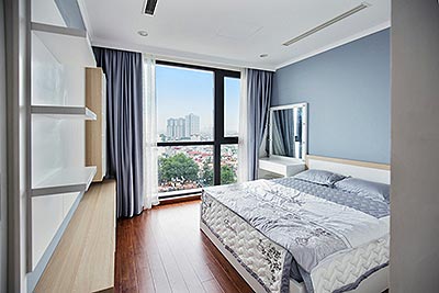 Luxury apartment in Block R6 Royal City, 03BRs/02Baths