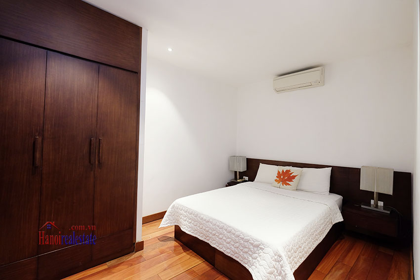 Modern 02-bedroom Apartment with balcony in Truc Bach 18
