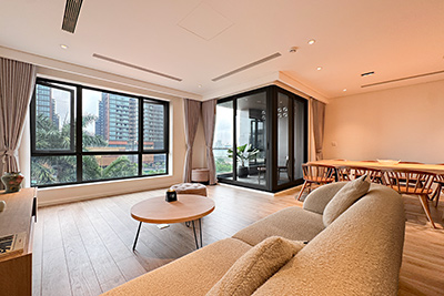 Modern 03 bedroom apartment in Tay Ho road, lake view and quiet place