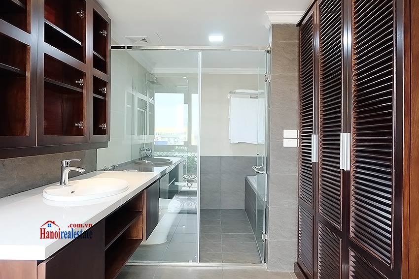 Modern 2 bedroom apartment to rent in Hai Ba Trung, Hanoi 9
