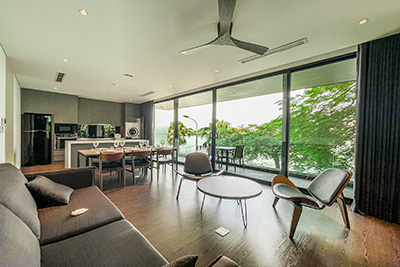 Sleek Apartment with Immediate Lake Proximity in Tu Hoa St for rent