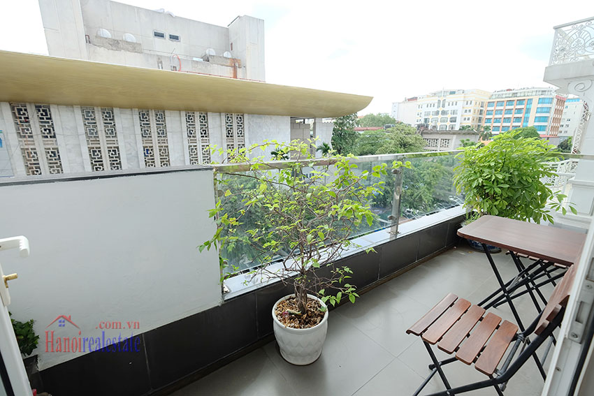Modern 2-bedroom apartment to rent in the heart of Hoan Kiem 5