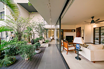 Căn hộ dịch vụ 2 phòng ngủ diện tích 200m2 view trực diện hồ tại Vũ Miên Tây Hồ