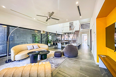 Modern 3 bedroom duplex Penthouse on To Ngoc Van