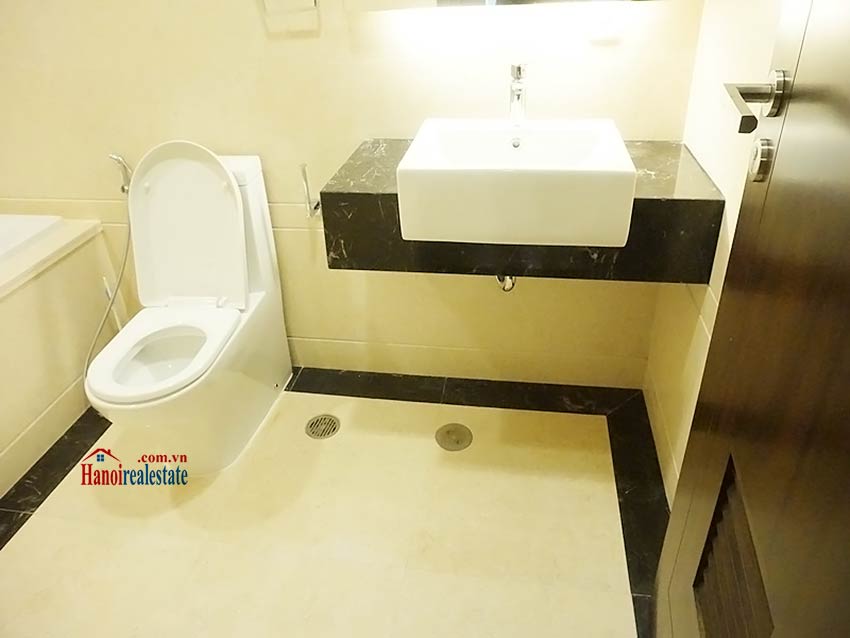 Modern apartment to let in Hoang Thanh Tower, Hai Ba Trung, Hanoi 10