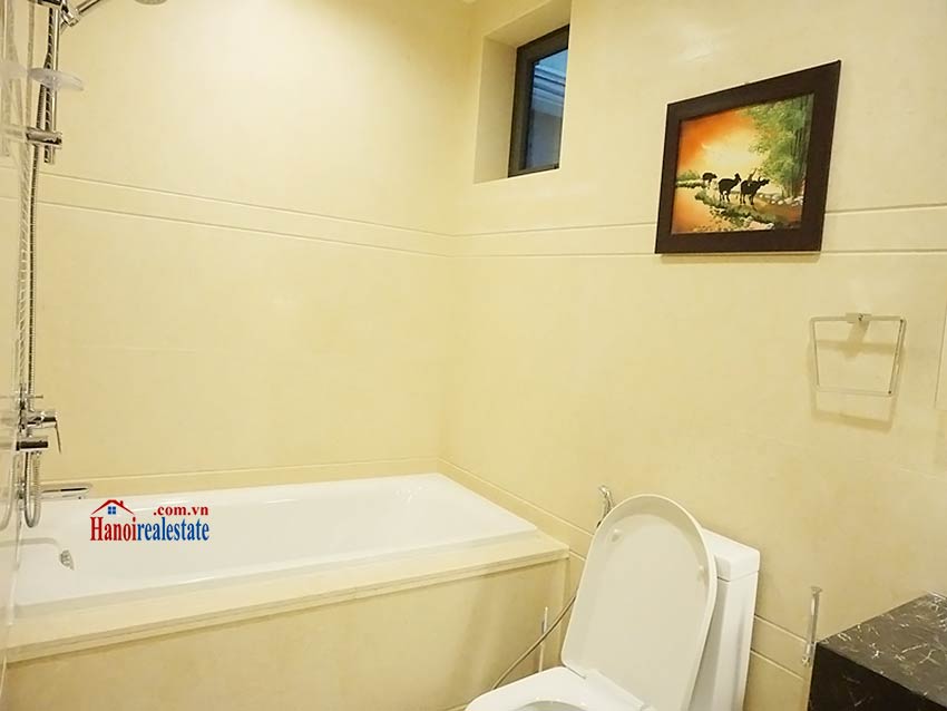 Modern apartment to let in Hoang Thanh Tower, Hai Ba Trung, Hanoi 9