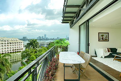 Modern Lakeview Apartment for Rent in Tu Hoa Street, Tay Ho, Hanoi