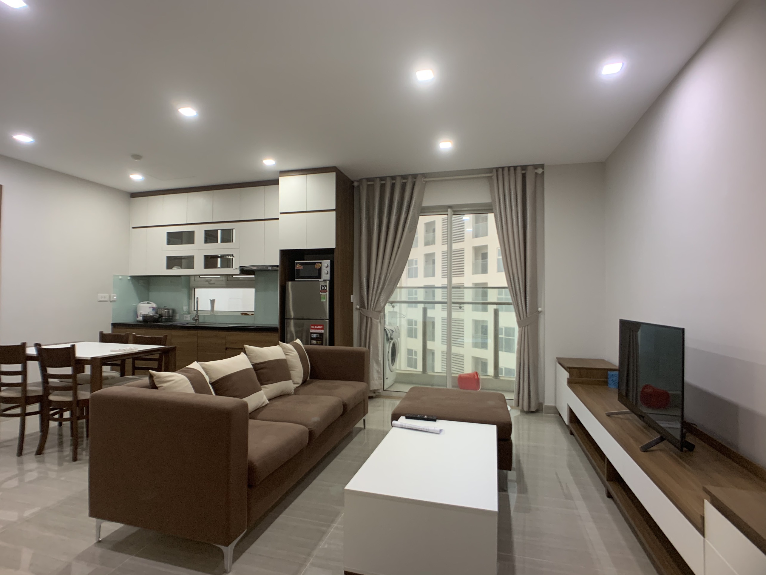 New Ciputra Apartment in L4 Block: 02 bedrooms with modern furniture, high floor