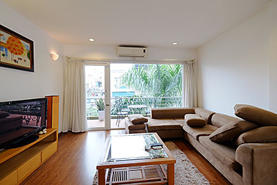 Nice balcony apartment with 02 bedrooms in Ba Dinh, Linh Lang street